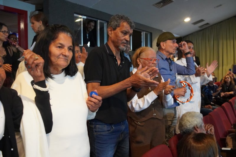 Angra lança campanha Junho Violeta em defesa dos idosos