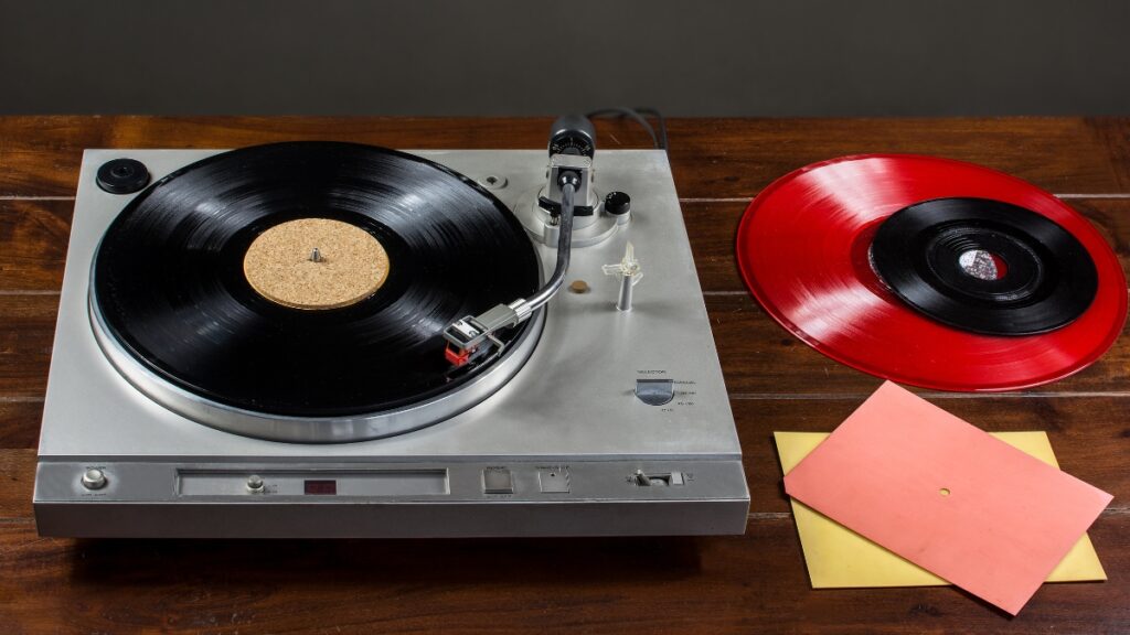 Vinil de banda Emo é banido de 8 estados dos EUA por conter restos humanos