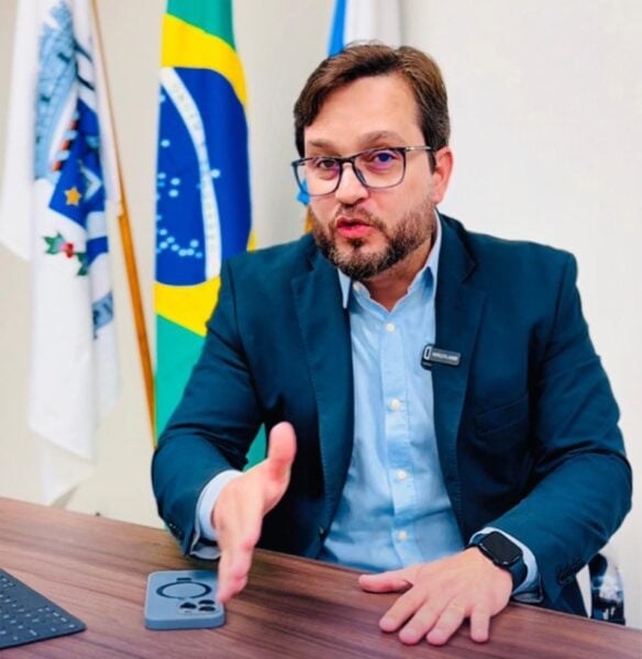 Pinheiral: Luciano Muniz anuncia antecipação do 13º salário aos servidores