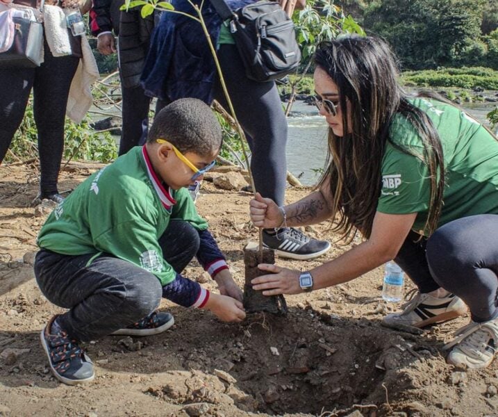 Barra do Piraí promove caminhada para encerrar Mês do Meio Ambiente