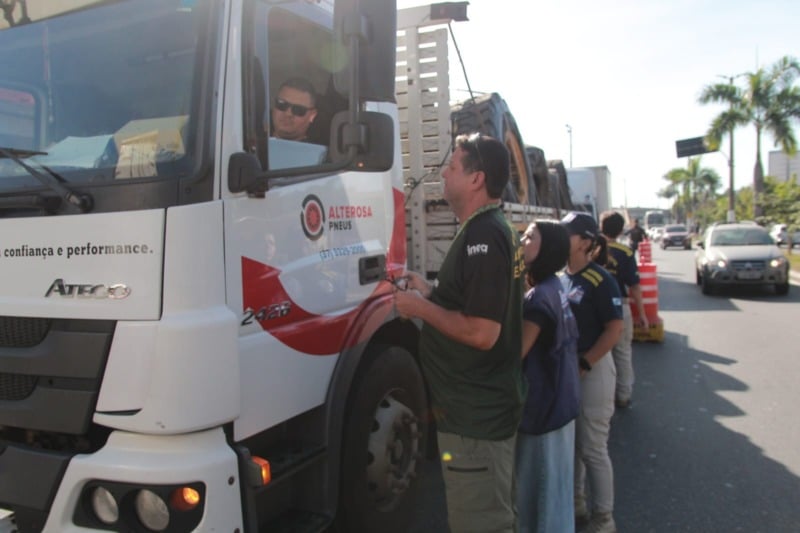Prefeitura de VR e Inea realizam fiscalização de transporte de cargas perigosas