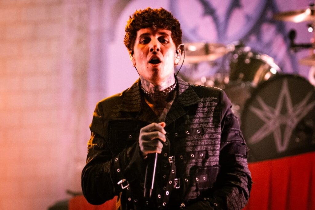 Bring Me The Horizon anuncia novo projeto com versões lo-fi de suas músicas