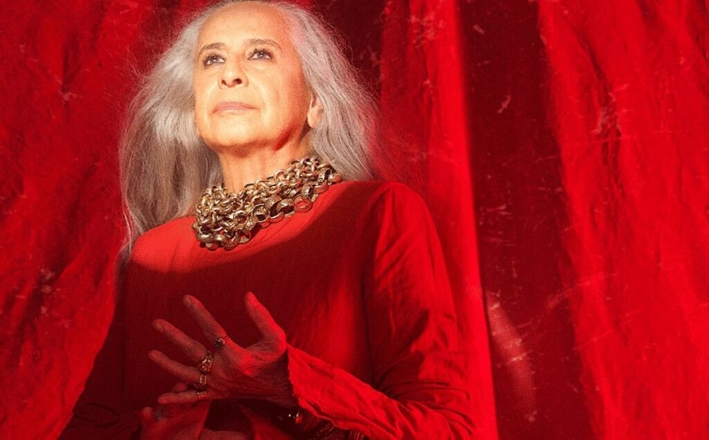 Após alta demanda, Maria Bethânia anuncia shows extras da turnê que celebra 60 anos de carreira